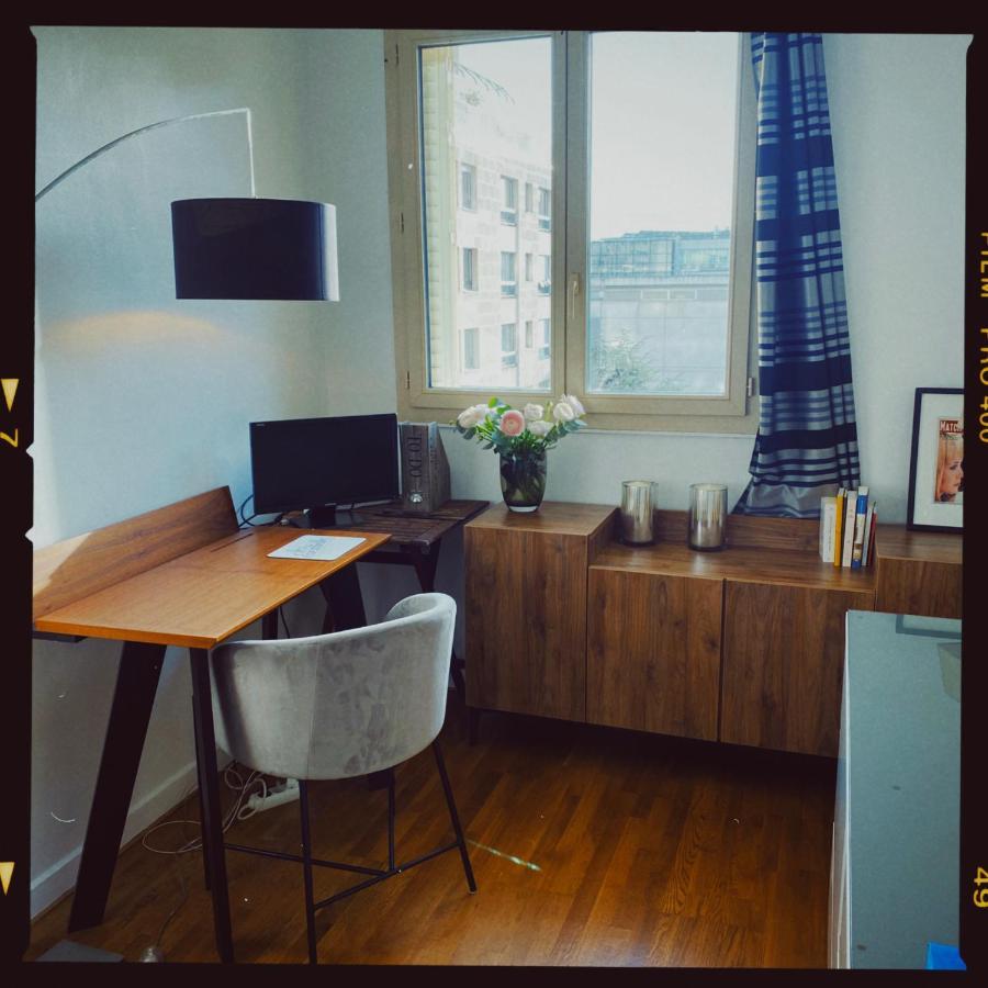 Appartement Bastille - Clair Et Idealement Situe Paris Luaran gambar